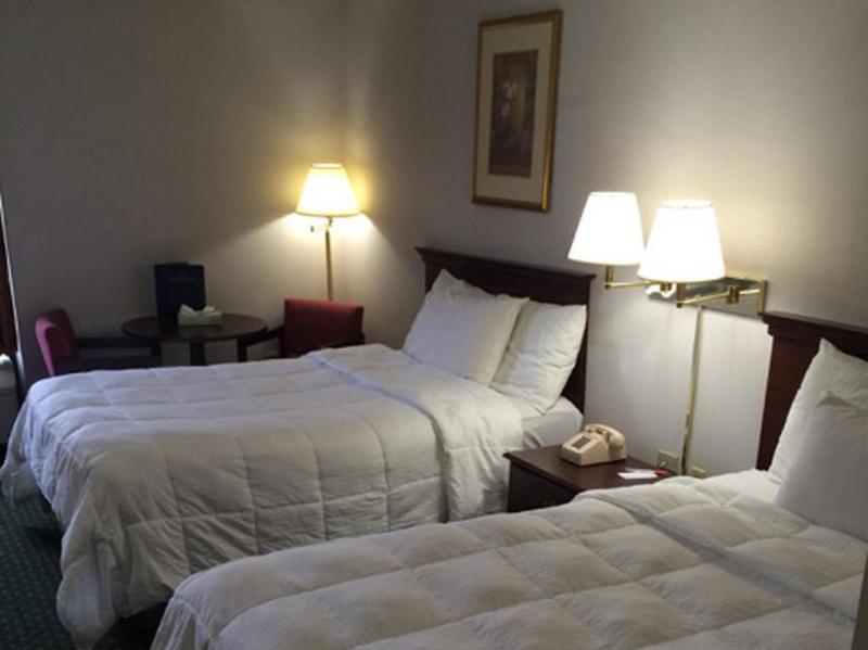 Magnuson Hotel East Syracuse Extérieur photo
