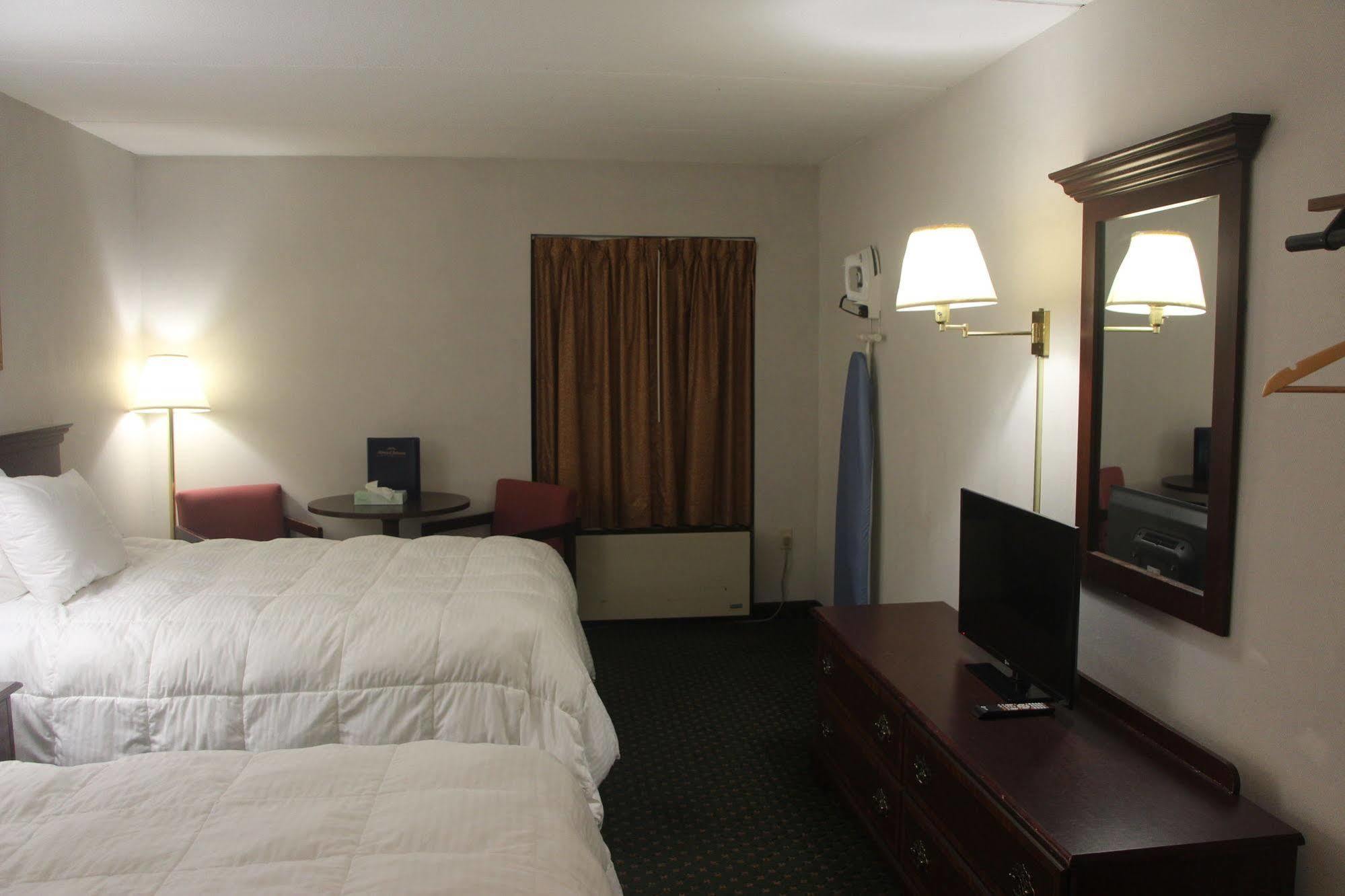 Magnuson Hotel East Syracuse Extérieur photo