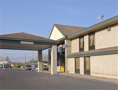 Magnuson Hotel East Syracuse Extérieur photo